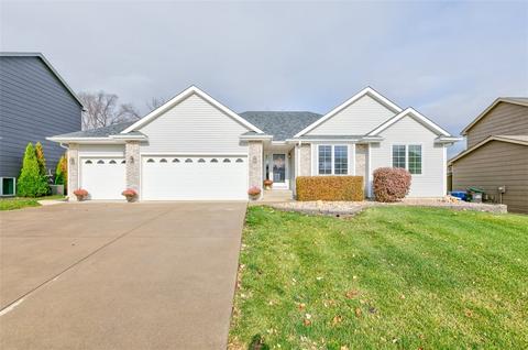 3018 E Spring St, Des Moines, IA 50320 photo 1