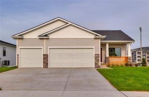 683 Dolce Ct, West Des Moines, IA 50266