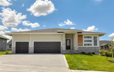 700 NE 22nd Ct, Grimes, IA 50111