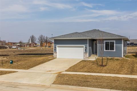 1508 E Franklin Ave, Indianola, IA 50125