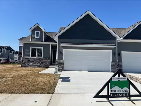 3322 NW Coral Ln, Ankeny, IA 50023