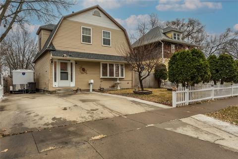 1513 E 13th St, Des Moines, IA 50316