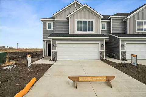 4727 171st St, Urbandale, IA 50323