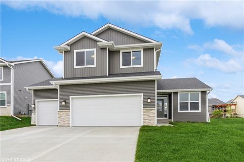 72 NW Pike Cir, Waukee, IA 50263