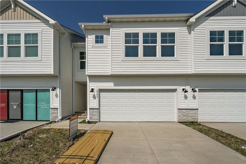 4702 171st St, Urbandale, IA 50323