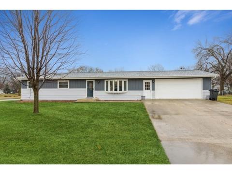 503 S Park St, Stuart, IA 50250 photo 1