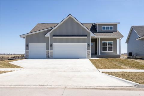 717 NE Country Meadow Dr, Ankeny, IA 50021