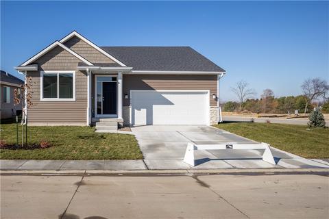 516 NE Vista Ln, Ankeny, IA 50021