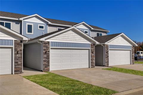 245 NW Greenway Pl, Waukee, IA 50263