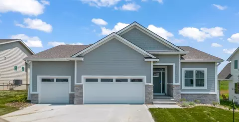 5913 NE Sherman Dr, Ankeny, IA 50021