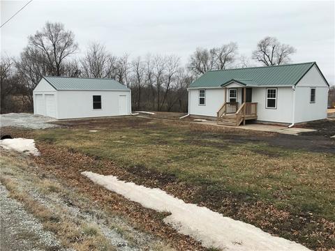 1746 Attica St S, Knoxville, IA 50044