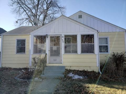 428 2nd St, West Des Moines, IA 50265