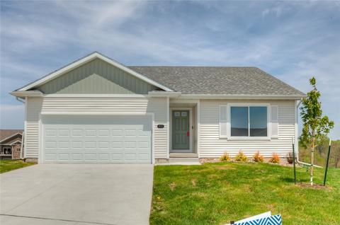 915 Tuscany Dr SE, Altoona, IA 50009
