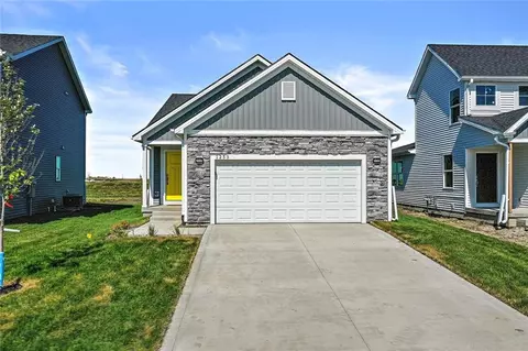 605 NW Williamsburg Ln, Waukee, IA 50263