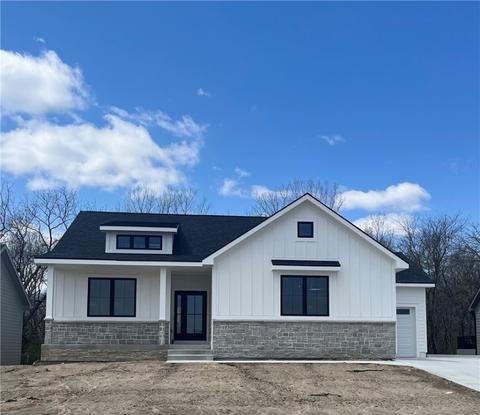 1030 W Trace Pl, Polk City, IA 50226