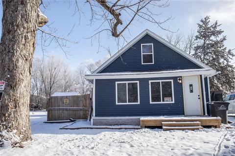 609 SE 28th Ct, Des Moines, IA 50317