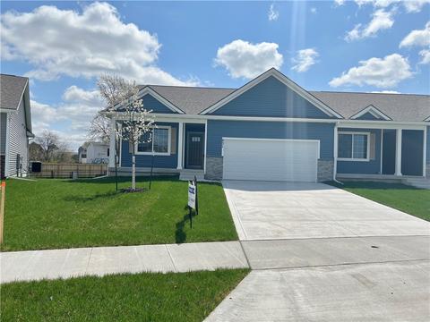 831 NE Maple St, Elkhart, IA 50073