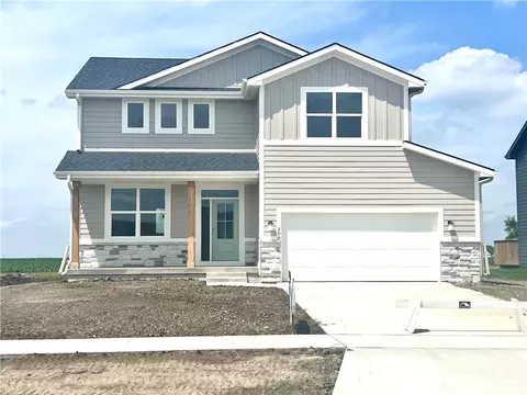 208 13th St NW, Bondurant, IA 50035