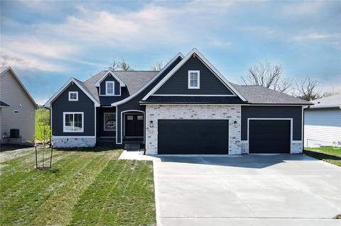 1604 Marina Cove Dr, Polk City, IA 50226