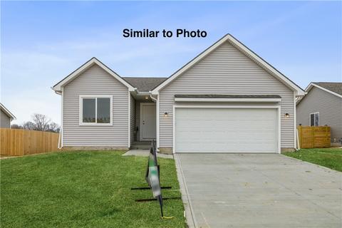 18316 Alpine Dr, Clive, IA 50325