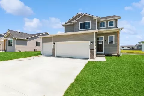 2505 NW Greenwood St, Ankeny, IA 50023