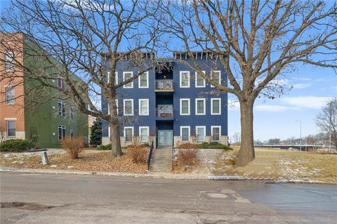 1717 Olive Ave #B1, Des Moines, IA 50314