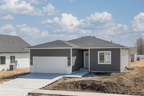 1605 E Franklin Ave, Indianola, IA 50125