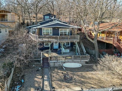 8418 Lakeshore Dr, Dexter, IA 50070
