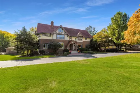 5500 Grand Ave, Des Moines, IA 50312