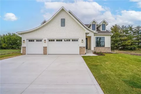 95 NW Wilder Ct, Waukee, IA 50263