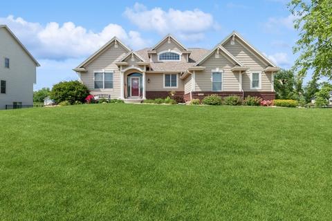 1601 Prairie Ridge Dr, Polk City, IA 50226