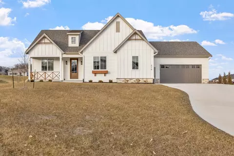 210 Boulder Pointe Pointe, Polk City, IA 50226