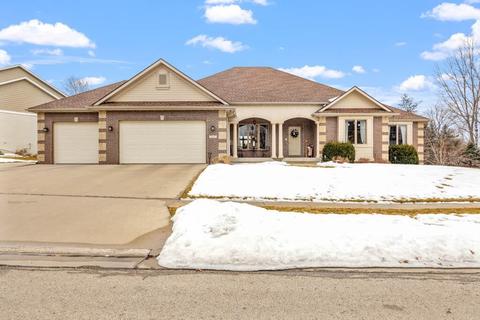 3419 Valley View Rd, Ames, IA 50014