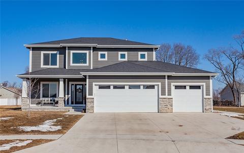 202 Burton Dr, Polk City, IA 50226