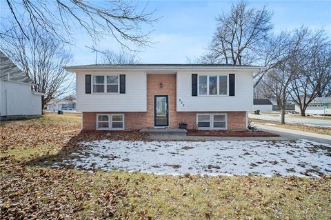 802 E Benton St, Winterset, IA 50273 photo 1