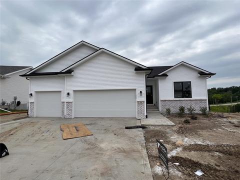 50 Bailey Cir, Waukee, IA 50263