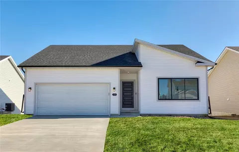 1859 17th St SE, Altoona, IA 50009