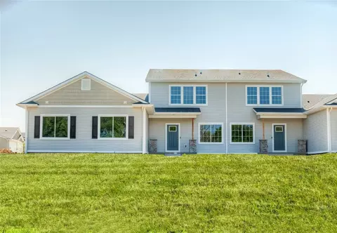 673 Venice Ave, West Des Moines, IA 50266