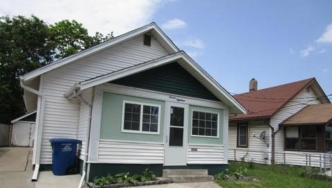 718 E 18th St, Des Moines, IA 50316