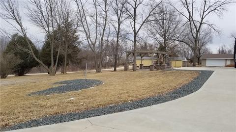8426 Ormel Dr, Dexter, IA 50070