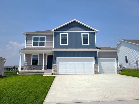 1025 Bel Aire Ct, Waukee, IA 50263