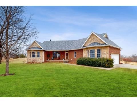 3336 Ashworth Rd, Waukee, IA 50263
