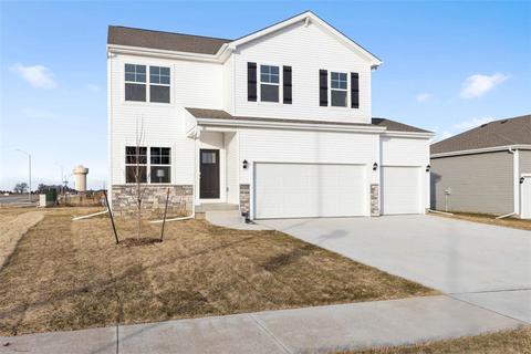 2723 E 50th St, Des Moines, IA 50317