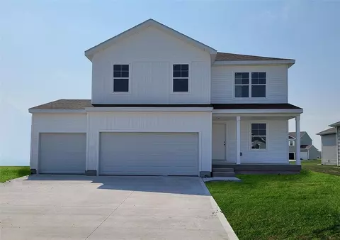 908 Dee St SE, Bondurant, IA 50035
