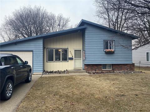 809 S Jackson Ave, Eagle Grove, IA 50533