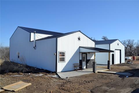 1304 N Longhorn Ln, Garwin, IA 50632