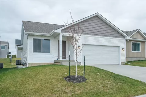 2815 Jerry St, Van Meter, IA 50261