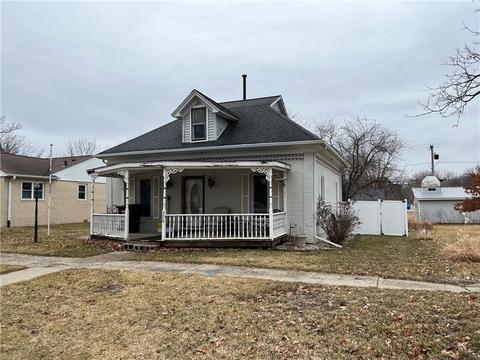 308 Main St, Maxwell, IA 50161 photo 1