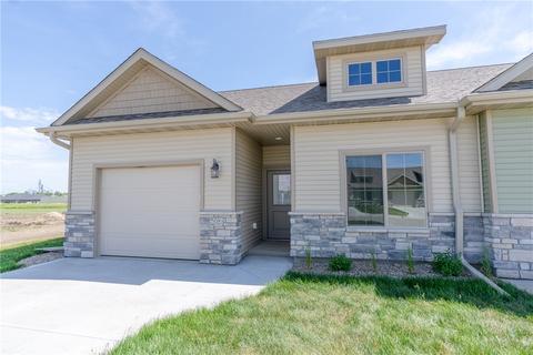 506 W Madison St, Winterset, IA 50273