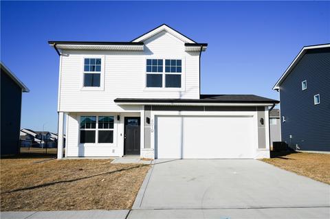 4008 NE 4th St, Ankeny, IA 50021